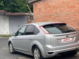2008 Ford Focus II Рестайлинг, серебристый, 370000 рублей, вид 2