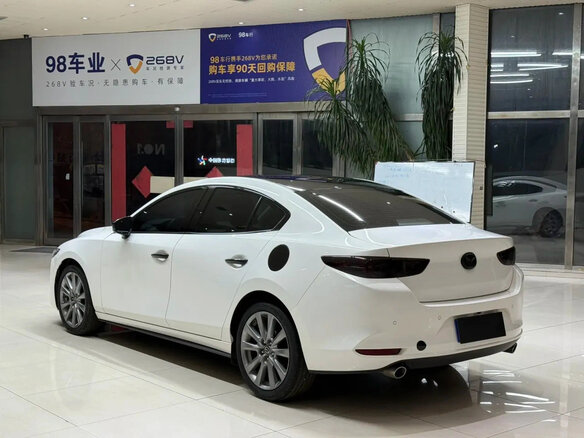 2021 Mazda 3 Axela IV (BP), белый - вид 5