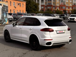 2015 Porsche Cayenne S II Рестайлинг (958), белый, 2990000 рублей, вид 3