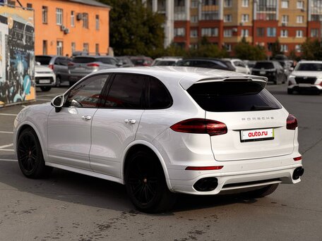 2015 Porsche Cayenne S II Рестайлинг (958), белый, 2990000 рублей, вид 3