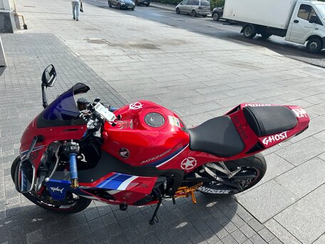 2024 Honda CBR 600RR, красный, 1350000 рублей, вид 5