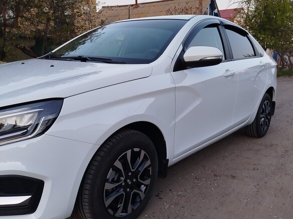 2024 Lada (ВАЗ) Vesta I Рестайлинг (NG), белый, 1280000 рублей - вид 3