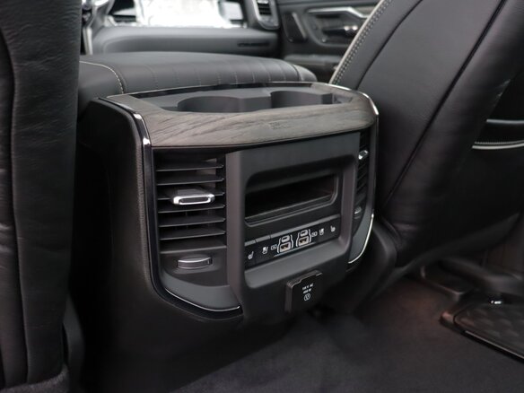 2026 Ram 1500 Crew Cab V Рестайлинг, чёрный, 11690000 рублей - вид 38