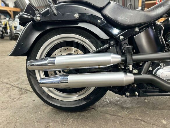 2010 Harley-Davidson Fat Boy, чёрный, 1190000 рублей - вид 19