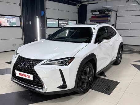 2020 Lexus UX 250h I, белый, 3400000 рублей, вид 3