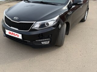 2017 Kia Rio III Рестайлинг, чёрный, 1200000 рублей, вид 1