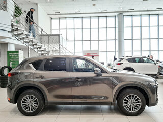 2020 Mazda CX-5 II, коричневый, 2680000 рублей, вид 4