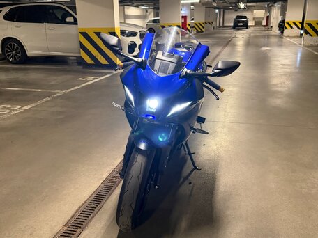 2022 Yamaha YZF-R7, синий, 850000 рублей, вид 3