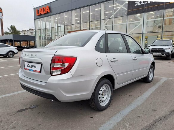 2026 Lada (ВАЗ) Granta I Рестайлинг, серебристый, 1109900 рублей - вид 5