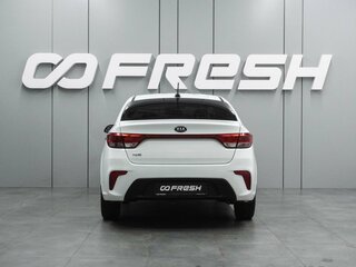 2018 Kia Rio IV, белый, 1064000 рублей, вид 4