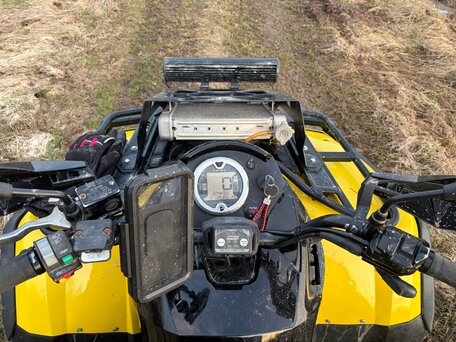 2011 BRP Can-Am Outlander 650, жёлтый, 800000 рублей, вид 5