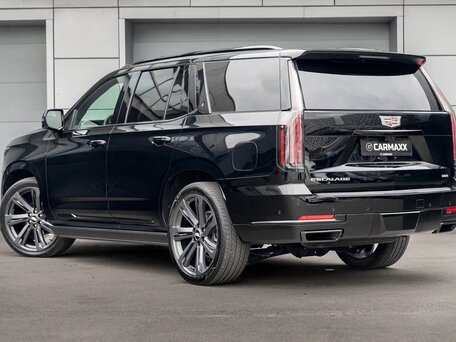 2025 Cadillac Escalade V Рестайлинг, чёрный, 18490000 рублей, вид 5