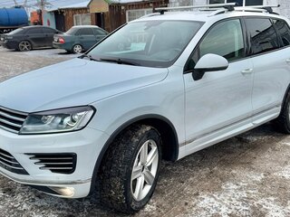 2014 Volkswagen Touareg II Рестайлинг, белый, 2200000 рублей, вид 2