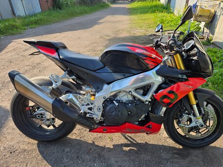 2019 Aprilia Tuono V4, красный, 1149000 рублей, вид 4