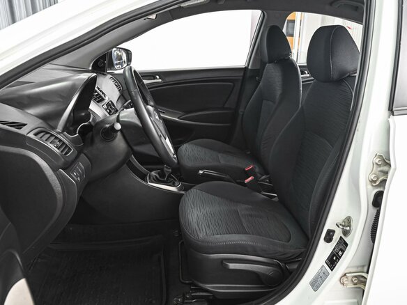 2015 Hyundai Solaris I Рестайлинг, белый - вид 9