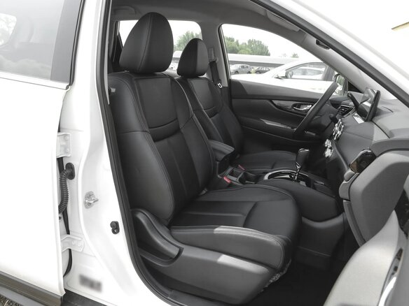 2026 Nissan X-Trail III Рестайлинг 2, белый, 2540000 рублей - вид 5