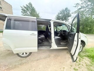 2010 Mitsubishi Delica D:5 I, белый, 2100000 рублей, вид 3