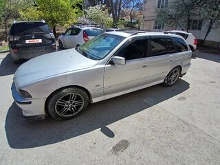 2003 BMW 5 серии 530d IV (E39) Рестайлинг, серебристый, 750000 рублей, вид 2