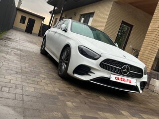 2020 Mercedes-Benz E-Класс 350 V (W213, S213, C238) Рестайлинг, белый, 5150000 рублей, вид 3