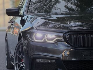 2017 BMW 5 серии 530d xDrive VII (G30/G31/G38), чёрный, 4700000 рублей, вид 5