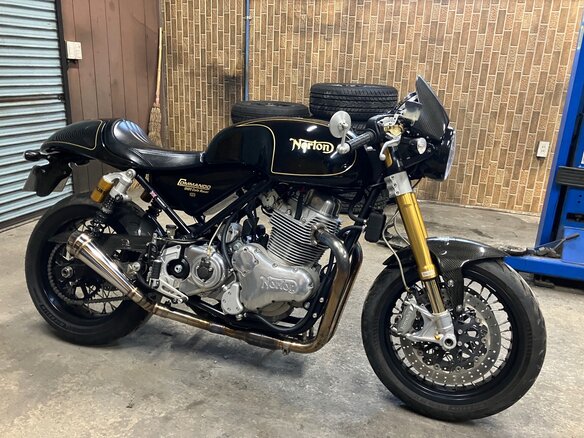 2015 Norton Commando 961, чёрный, 818000 рублей