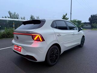 2026 MG 4 EV 42.8 kWh II, белый, 1800100 рублей, вид 5