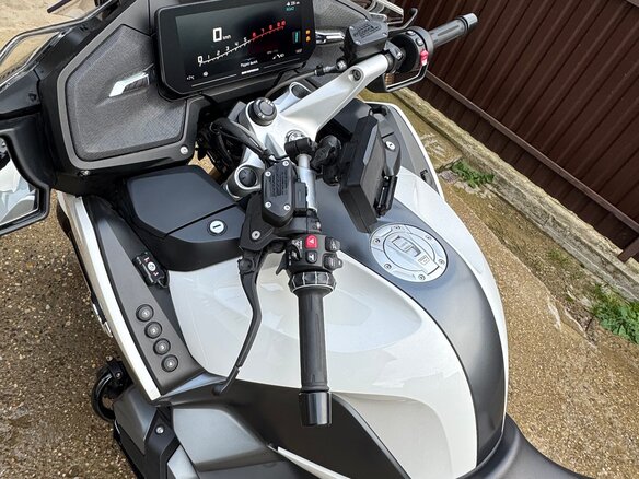 2021 BMW R 1250 RT, белый, 2230000 рублей - вид 17