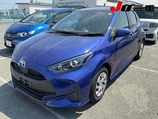 2023 Toyota Yaris L X XP150 Рестайлинг, голубой, 1350000 рублей, вид 2