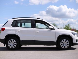 2013 Volkswagen Tiguan I Рестайлинг, белый, 1048700 рублей, вид 4
