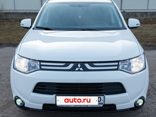 2012 Mitsubishi Outlander III, белый, 1150000 рублей, вид 2