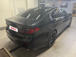 2022 BMW 5 серии 520i VII (G30/G31/G38) Рестайлинг, чёрный, 4150000 рублей, вид 4