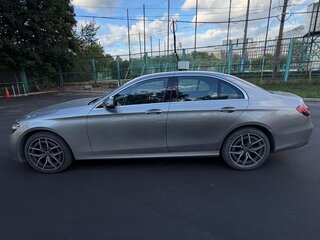 2021 Mercedes-Benz E-Класс 200 V (W213, S213, C238) Рестайлинг, серый, 4990000 рублей, вид 4