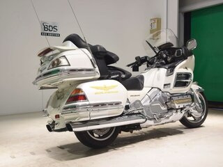2001 Honda GL 1800 Gold Wing, белый, 781000 рублей, вид 5