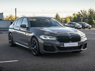 2021 BMW 5 серии 530i VII (G30/G31/G38) Рестайлинг, серый, 4247000 рублей, вид 3