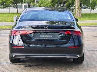 2025 Mercedes-Benz E-Класс 200 VI (W214, S214), чёрный, 7300000 рублей, вид 4