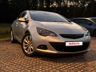 2013 Opel Astra GTC J Рестайлинг, серебристый, 820000 рублей, вид 3