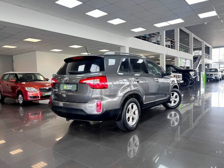 2013 Kia Sorento II Рестайлинг, серый, 1895000 рублей, вид 2