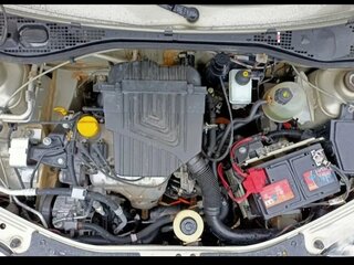2015 Renault Logan I Рестайлинг, бежевый, 450000 рублей, вид 4