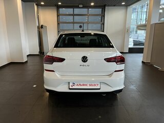 2022 Volkswagen Polo VI, белый, 1475000 рублей, вид 4