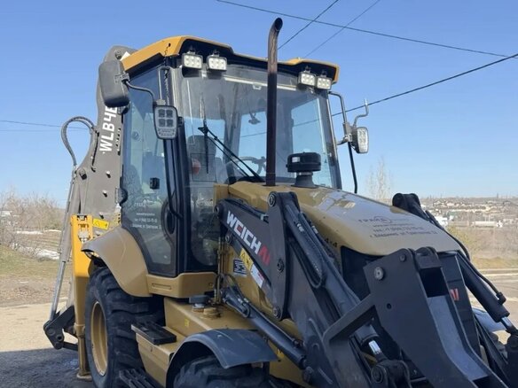 2023 Weichai Heavy WBL468-II, жёлтый, 3990000 рублей