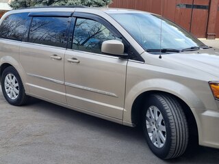 2012 Chrysler Town & Country V Рестайлинг, золотистый, 1250000 рублей, вид 4