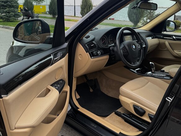 2014 BMW X3 20i xDrive II (F25) Рестайлинг, чёрный, 2800000 рублей - вид 9
