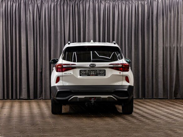 2021 Kia Seltos I, белый, 1815000 рублей - вид 4