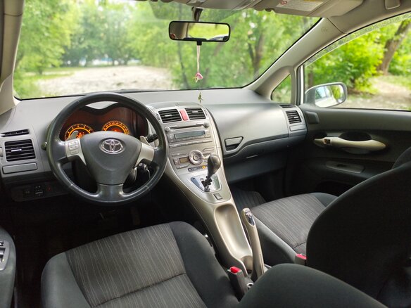 2007 Toyota Auris I, белый, 600000 рублей - вид 12