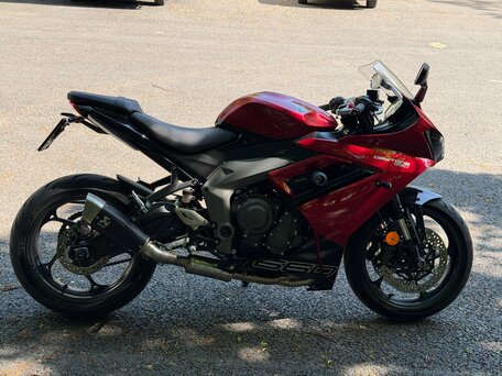 2024 Triumph Daytona 660, красный, 1100000 рублей, вид 1