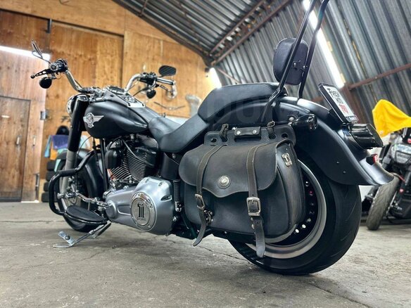 2010 Harley-Davidson Fat Boy, чёрный, 1190000 рублей - вид 5