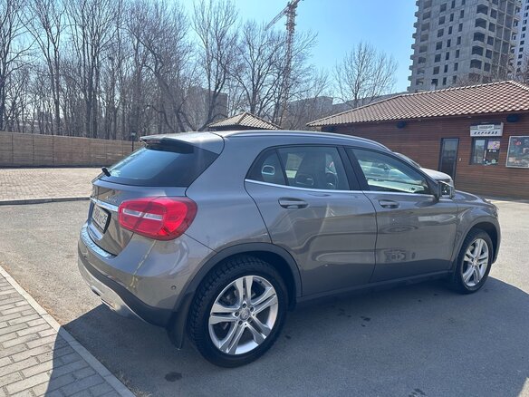 2014 Mercedes-Benz GLA 250 I (X156), серый, 1999000 рублей - вид 3