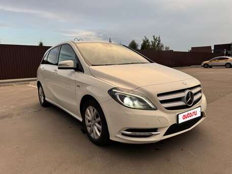 2012 Mercedes-Benz B-Класс 200 II (W246), белый, 1290000 рублей, вид 2