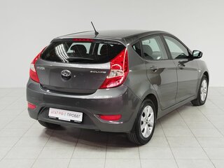 2012 Hyundai Solaris I, серый, 874000 рублей, вид 5