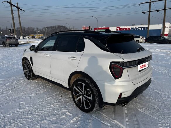 2023 Lynk & Co 01 I Рестайлинг, белый, 3500000 рублей - вид 9